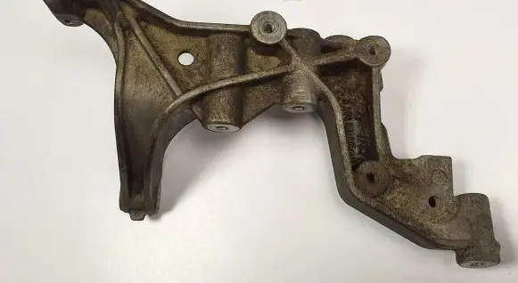 Mercedes-Benz E C207 W207 Engine mount bracket A2711410840