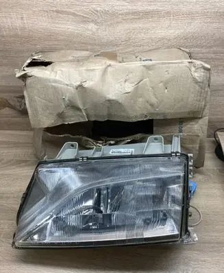 Peugeot 806 Headlight/headlamp 60979770G