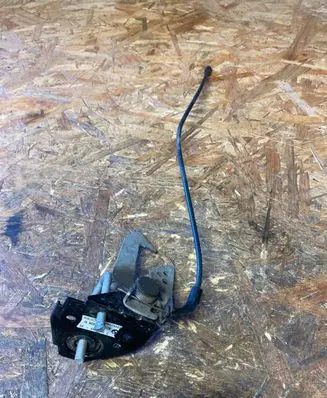 BMW 5 F10 F11 Engine bonnet/hood lock/latch loop/hook 