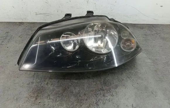 Seat Cordoba (6L) Headlight/headlamp 89315379VALEO