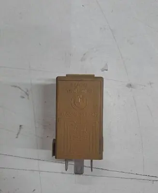 BMW 5 E39 Window wiper relay 8384505
