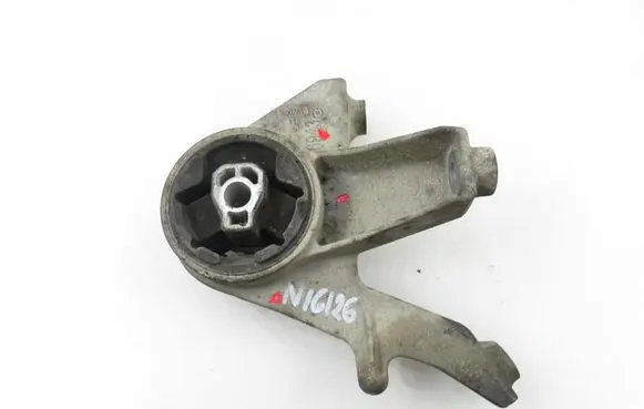 Chevrolet Captiva Gearbox mounting bracket X00785