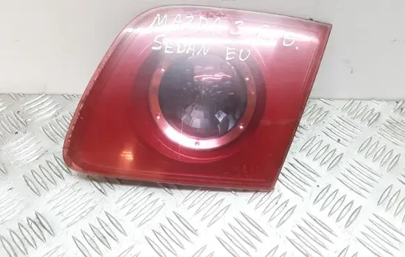 Mazda 3 I Tailgate rear/tail lights P2775