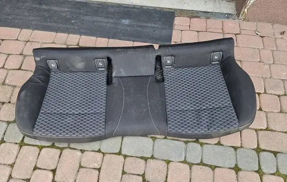 Opel Astra K Second row seats