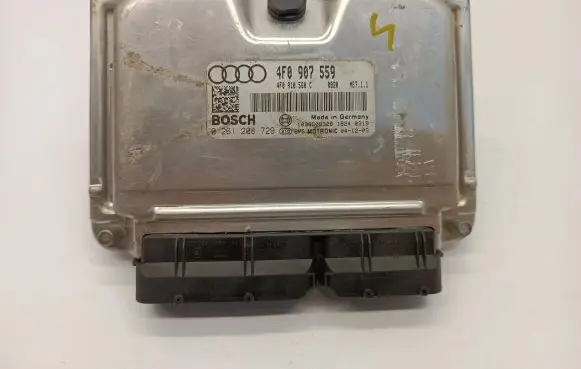 Audi A6 S6 C6 4F Engine control unit/module 4F0907559 1039S08328 0261208729