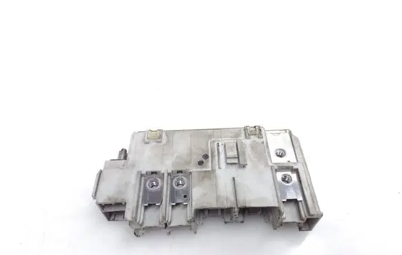 Toyota Avensis T270 Fuse module 826200F020