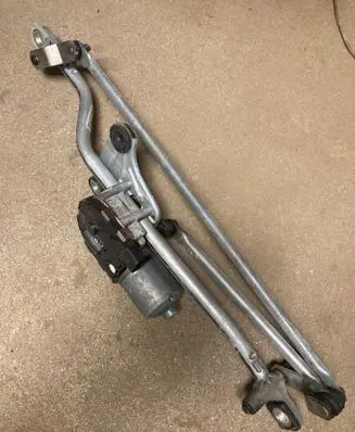 Volvo XC60 Front wiper linkage and motor 31333484 1397220668