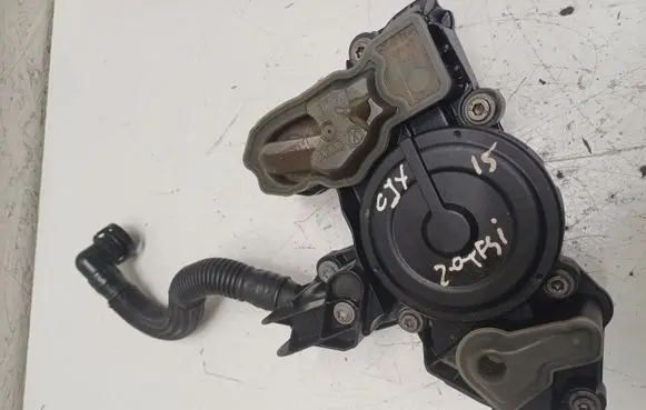 Volkswagen Golf VII Oil breather separator 06K103495AG