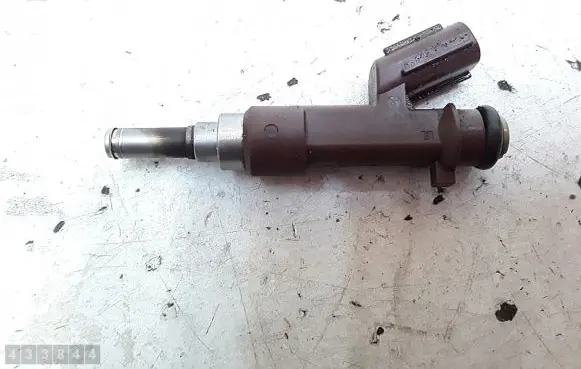 Citroen C1 Fuel injector 2325000040