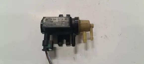 Mercedes-Benz C W205 Turbo solenoid valve A0091533128