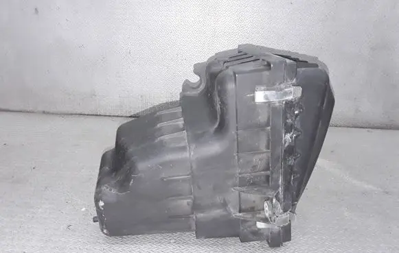 Air filter box