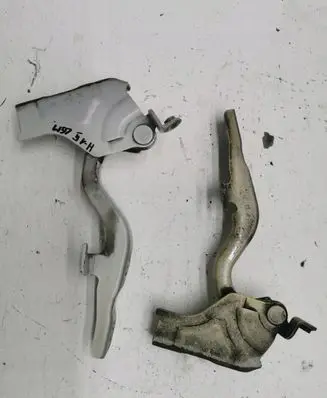 Hyundai Lantra II Engine bonnet/hood hinges