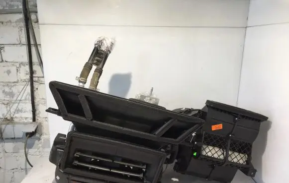 Interior heater climate box assembly
