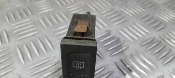 Volkswagen PASSAT B5 Windscreen/window heater switch 3B0959621C