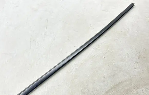 Tesla Model Y Front door glass trim molding 162116500C