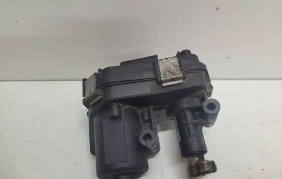 Opel Insignia A Turbo charger electric actuator 