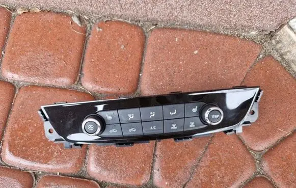 Opel Insignia B Climate control unit 39113534