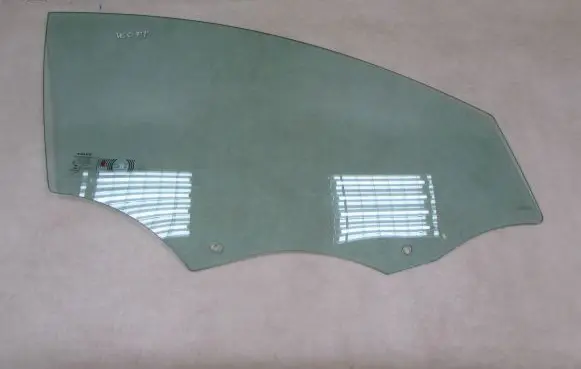 Volvo V60 Front door window glass four-door 43R001106 E000186 DOT57M53AS2