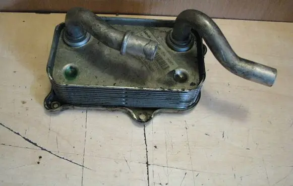 Mercedes-Benz CL C215 Oil filter mounting bracket 6511800865