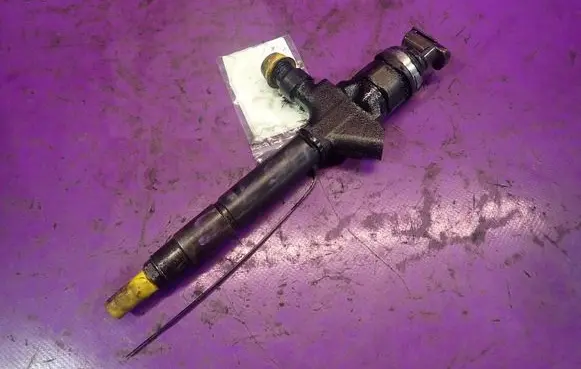 Mazda MX-5 NC Miata Fuel injector