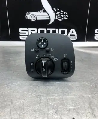 Mercedes-Benz C W203 Light switch A2035451404