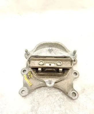 Porsche Macan (95B) Gearbox mount 8K0399151