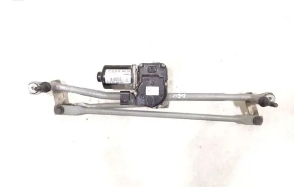 Porsche Macan (95B) Front wiper linkage and motor 95B955113A