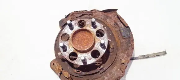 Mitsubishi Grandis Rear wheel hub