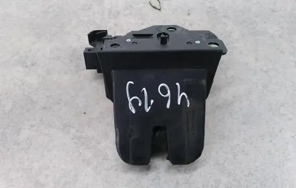 Audi A6 S6 C6 4F Tailgate lock latch 
