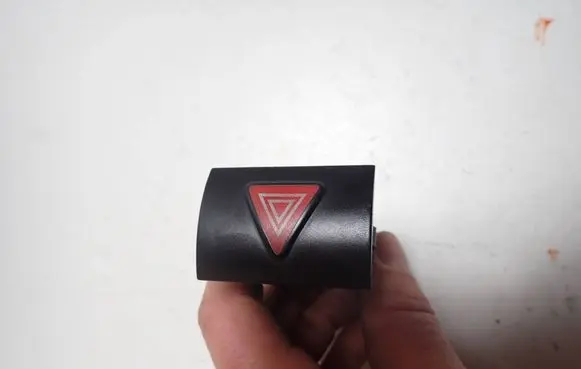 Seat Leon (1M) Hazard light switch