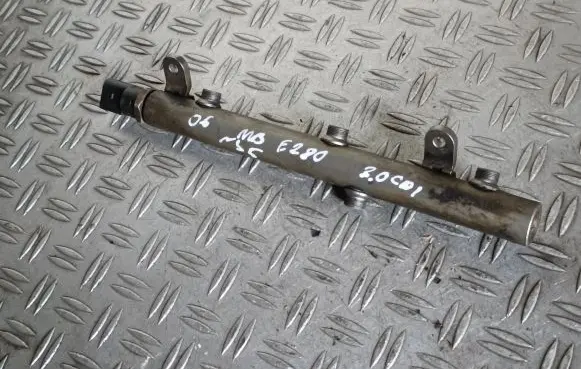 Mercedes-Benz E W211 Fuel main line pipe 0281002504 63000158
