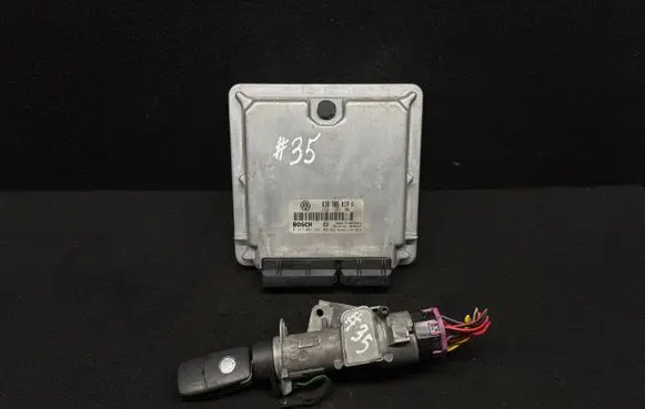 Volkswagen PASSAT B5 Engine ECU kit and lock set 038906019A 4B0905851A