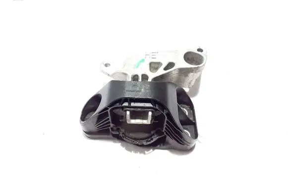 Engine mount bracket