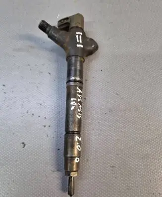 Toyota Avensis T270 Fuel injector 236700R100