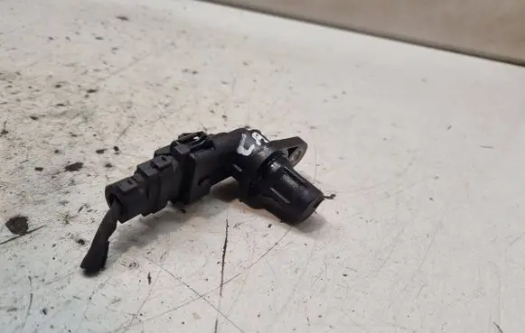 KIA Carens II Camshaft position sensor 3930027400 68623 9670930004