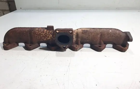 BMW 5 E39 Exhaust manifold