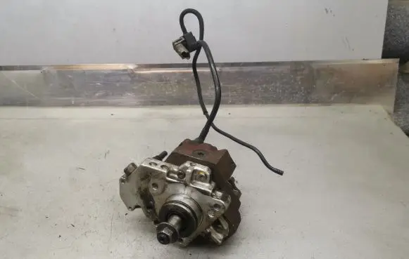 Renault Espace - Grand espace IV Fuel injection high pressure pump 0445010033