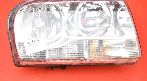 Chrysler 300 - 300C Headlight/headlamp 0000000