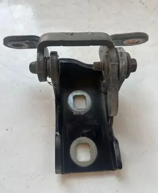 Opel Insignia A Front door upper hinge A046574 3298