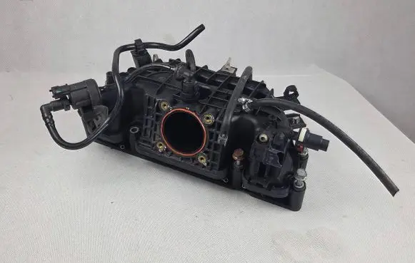 Opel Astra K Intake manifold 55569381