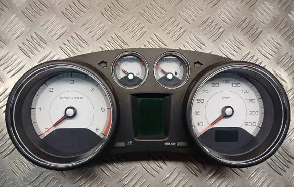 Peugeot 308 Speedometer (instrument cluster) 9665107680
