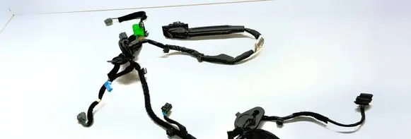 Volvo V40 Front door wiring loom 31334099