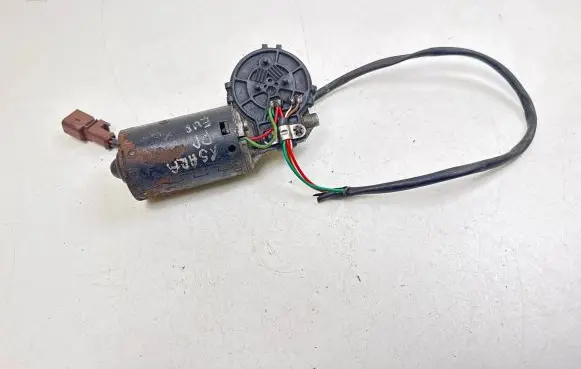Citroen Xsara Wiper motor 0390241374