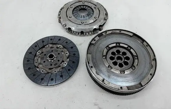 Opel Insignia A Dual mass flywheel 5557476955574767