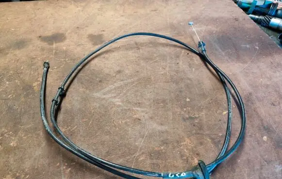 Jeep Grand Cherokee (WJ) Throttle cable 
