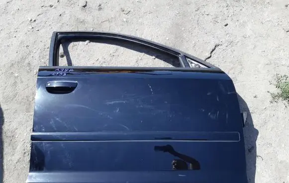 Audi A3 S3 8P Front door