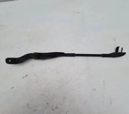 Mercedes-Benz E W211 Front wiper blade arm A2118201144