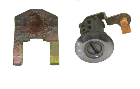 Mazda Demio Front door lock (next to the handle) DCY076220A