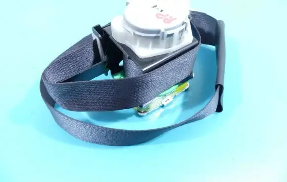 Toyota Urban Cruiser (XP110) Front seatbelt IMPRK1255970