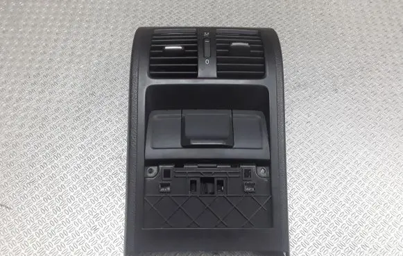 Volkswagen PASSAT B6 Rear air vent grill 3C0864298BP